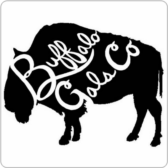 Meet your Posher, Erin Renee - Picture 4 of 4